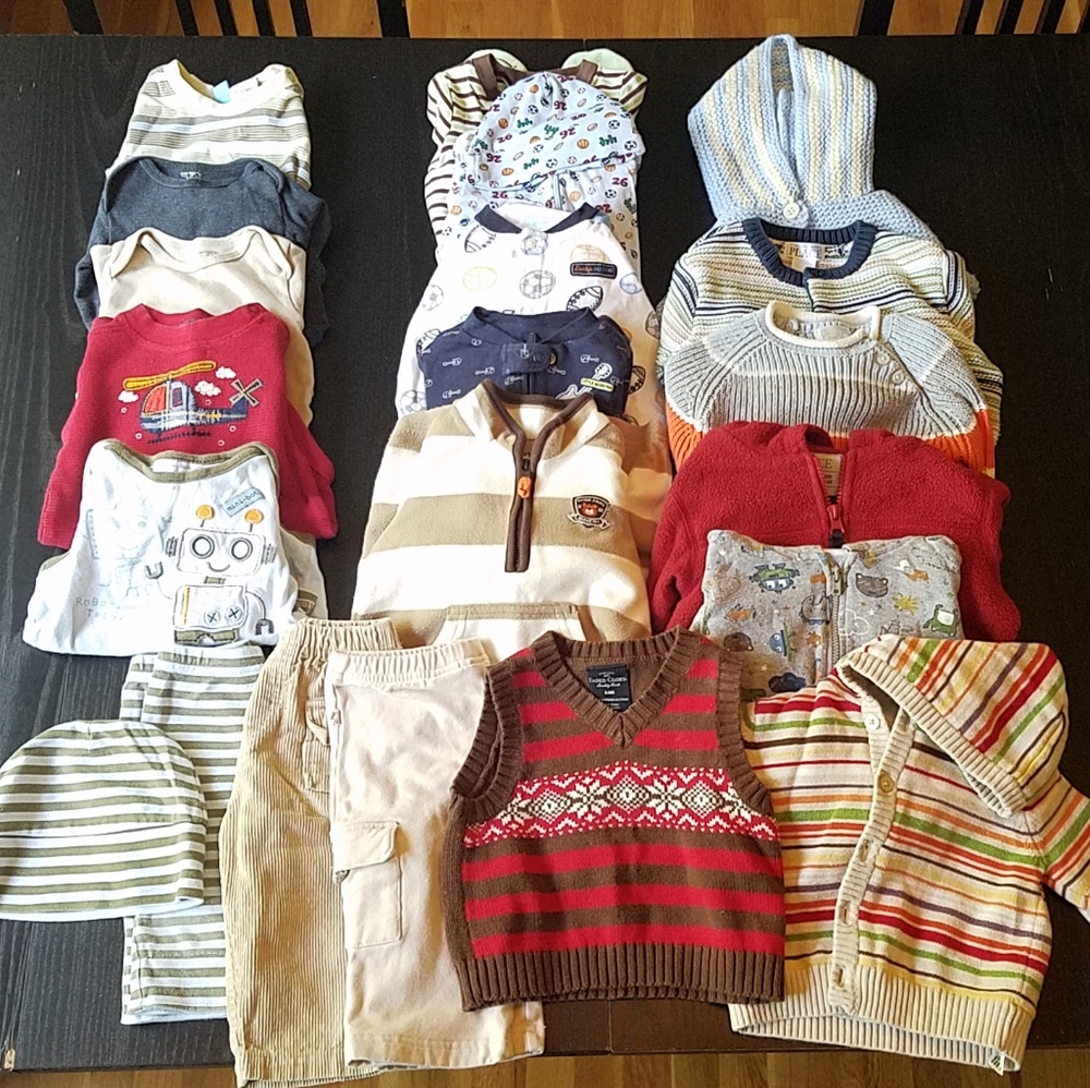 22 piece lot: 3 - 6 months baby clothes